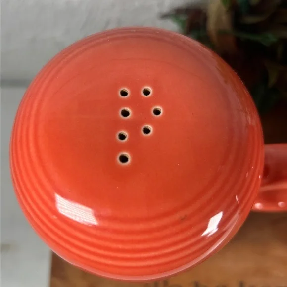Fiesta Persimmon 1989 Salt & Pepper Shaker Set Homer Laughlin HLC USA Fiestaware - Picture 10 of 12